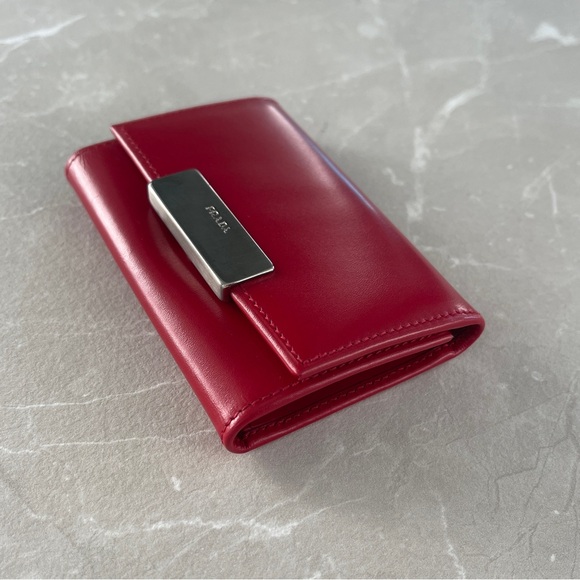 Prada Red Leather 6 Key Slots Holder Case - Picture 6 of 17